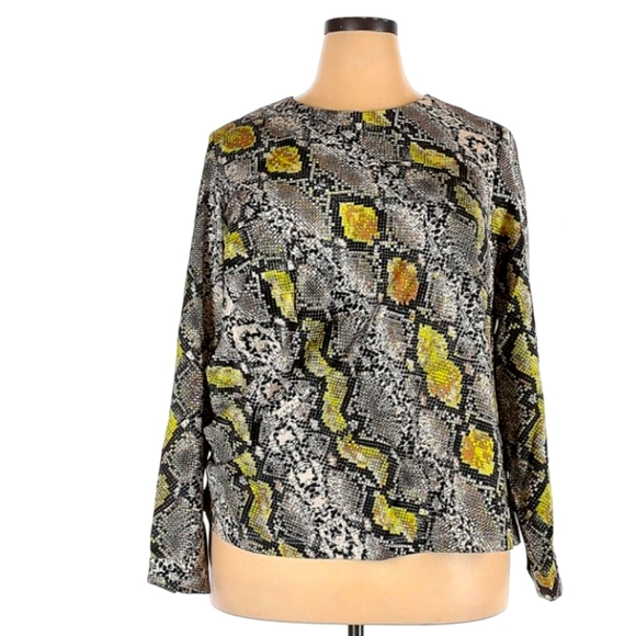 Universale Standard Python Print Michaela Top NWT - Picture 1 of 3